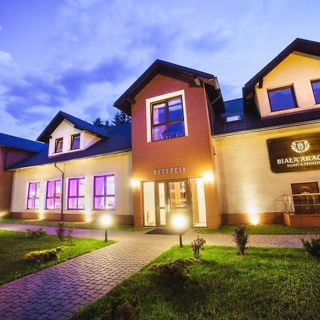 Biala Akacja Resort & Business Прудник Екстериор снимка