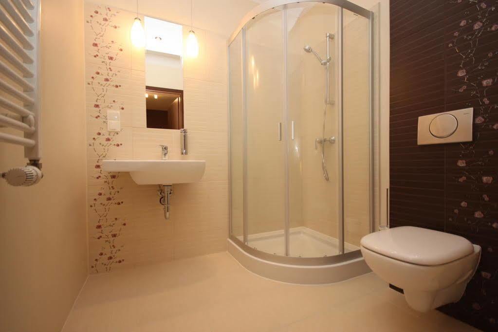 Biala Akacja Resort & Business Прудник Екстериор снимка